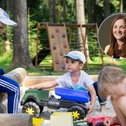 £550,000 is to be spent expanding outdoor play opportunities for children across Scotland