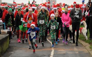 PICTURES: Troon 'Santa Dash' brings in hundreds of pounds for Parkinson's patients